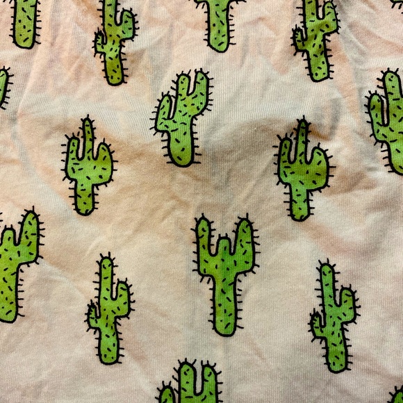 Forever 21, Small , Cactus 🌵 crop top - Picture 3 of 3